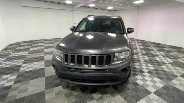 Used 2016 Gray Jeep Sport image 6
