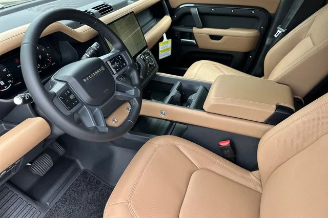 New 2026 Carpathian Grey Land Rover X-Dynamic SE image 9