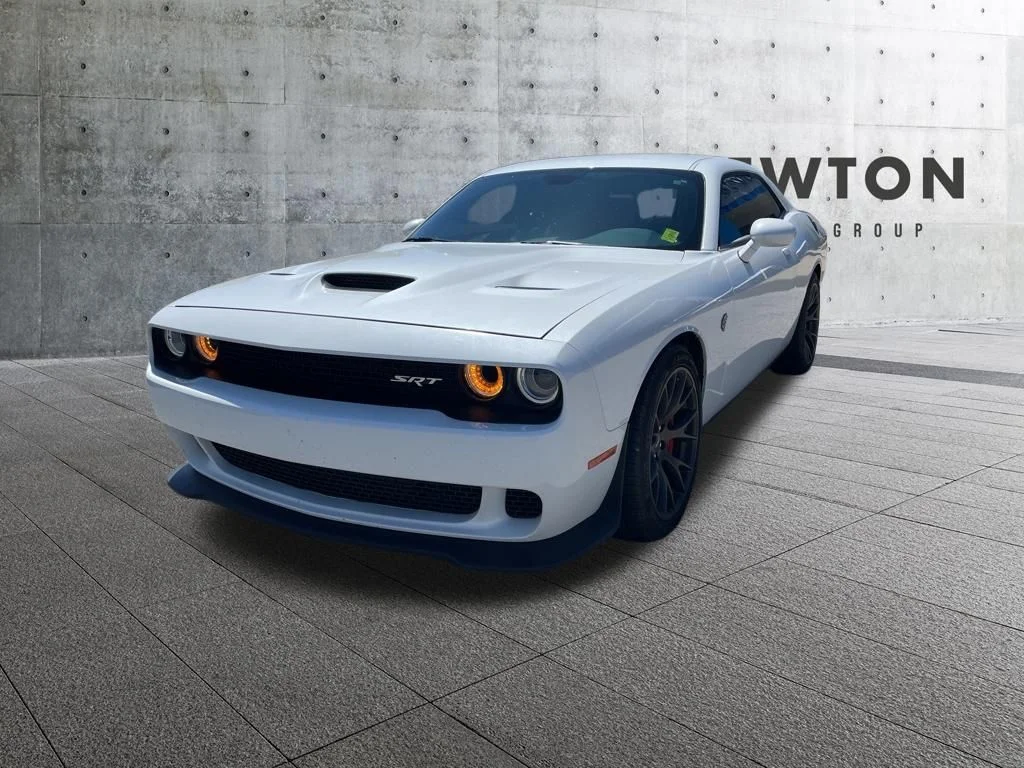 2016 Dodge Challenger SRT Hellcat's photo