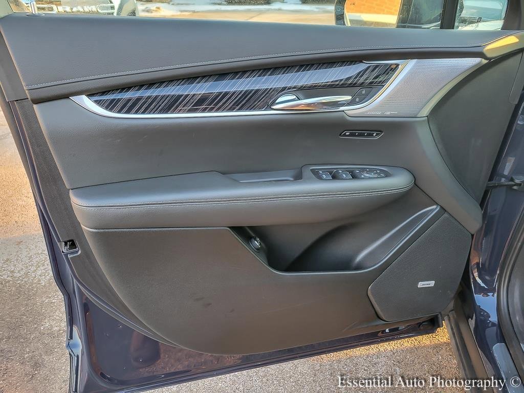 2025 CADILLAC XT6 - Image 18