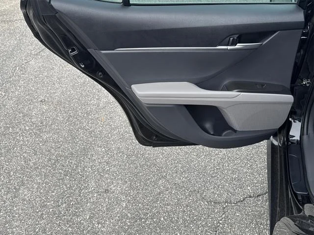 2024 Toyota Camry LE - Photo 21