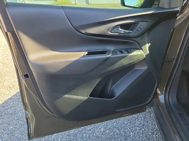 2023 Chevrolet Equinox LT - Photo 18