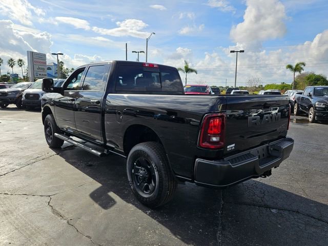New 2026 Diamond Black Crystal Pearl-Coat Exterior Paint RAM Tradesman image 8