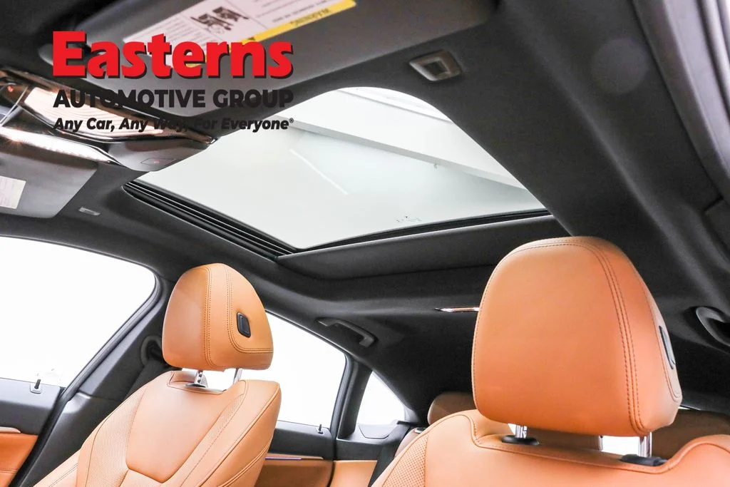 Used 2023 Black BMW eDrive35 image 34