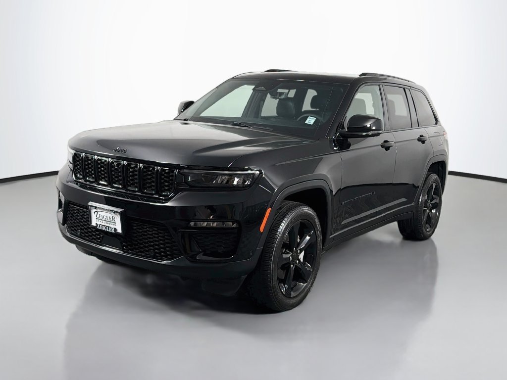 Used 2024 Black Jeep Limited image 3