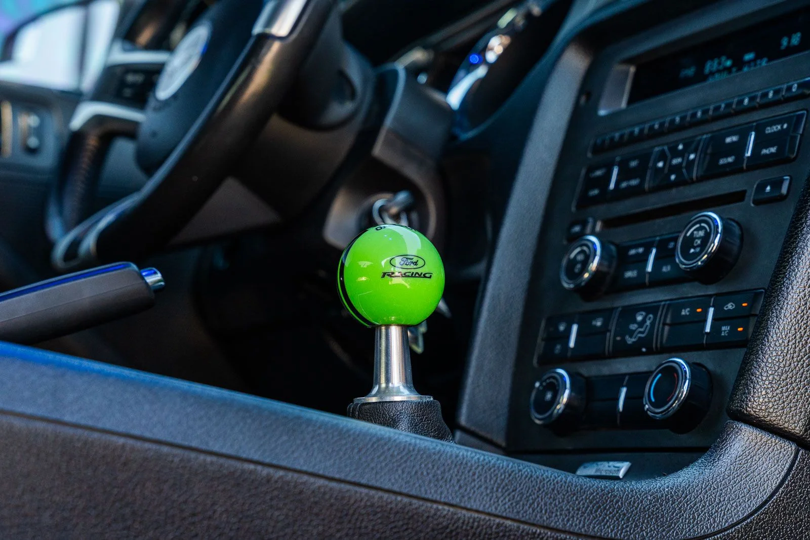 Used 2014 Green Ford GT image 15