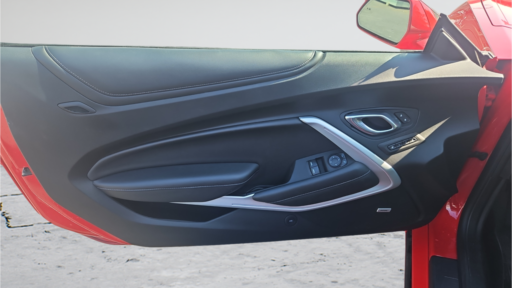 Used 2019 Red Chevrolet 3LT image 18