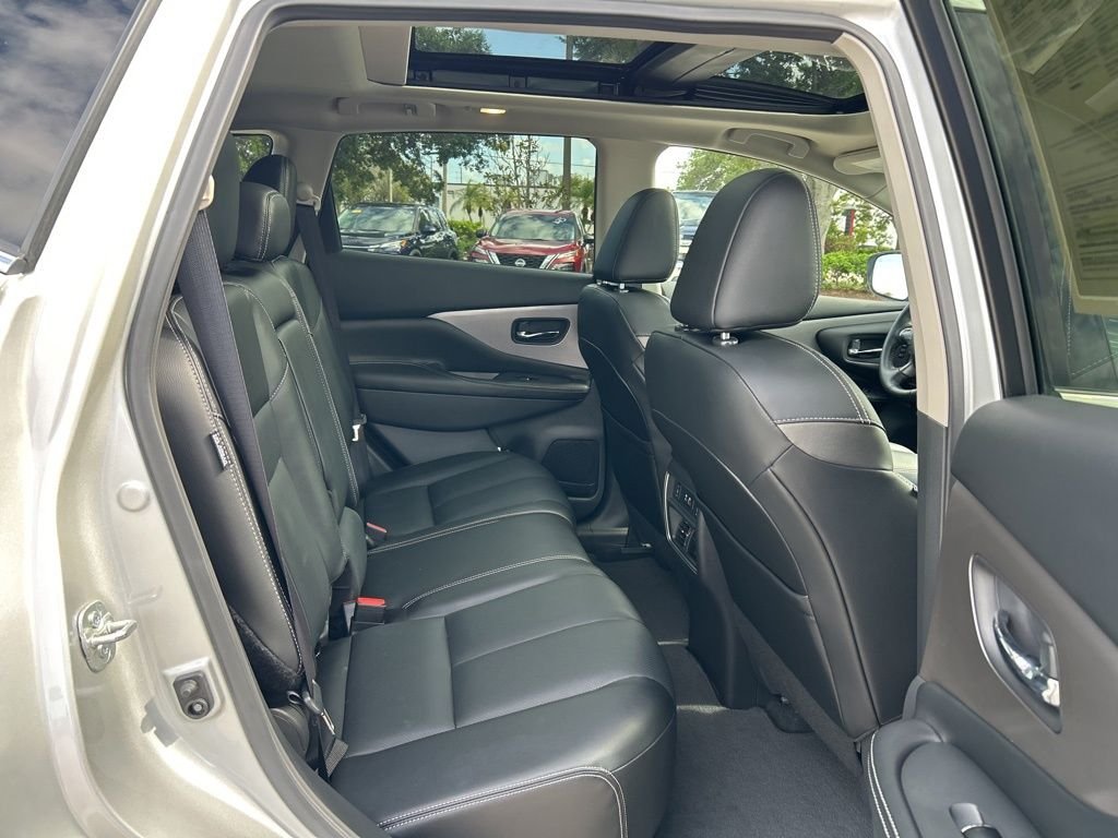 Used 2024 Silver Nissan SL image 45