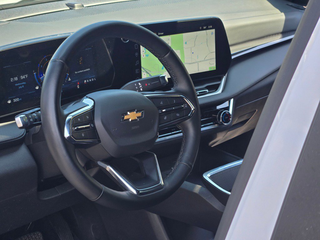 2025 Chevrolet Equinox LT - Photo 22