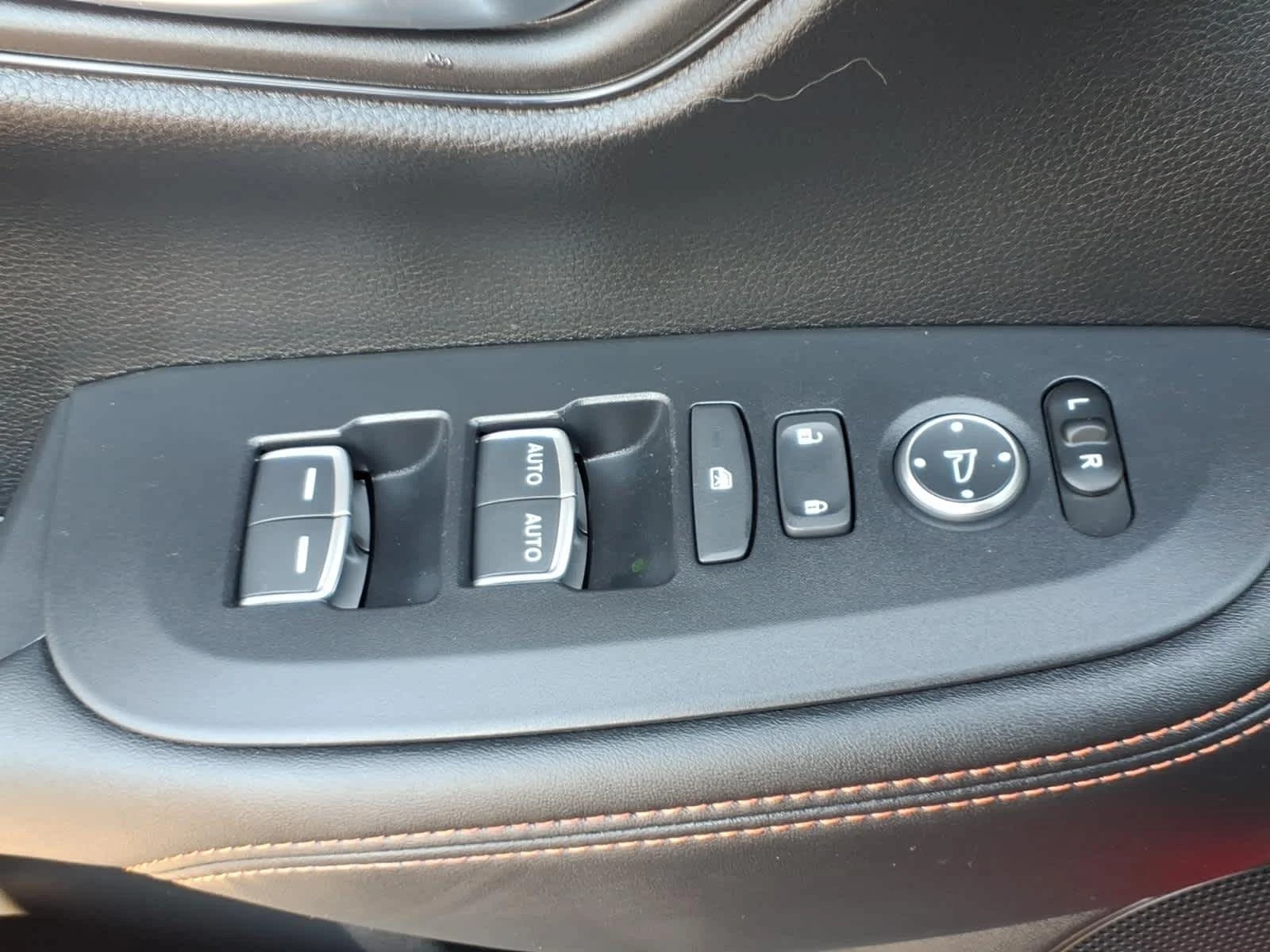 2025 Honda HR-V Sport - Photo 16