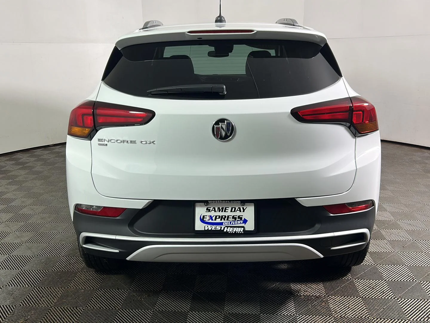 Used 2023 Summit White Buick Select image 7