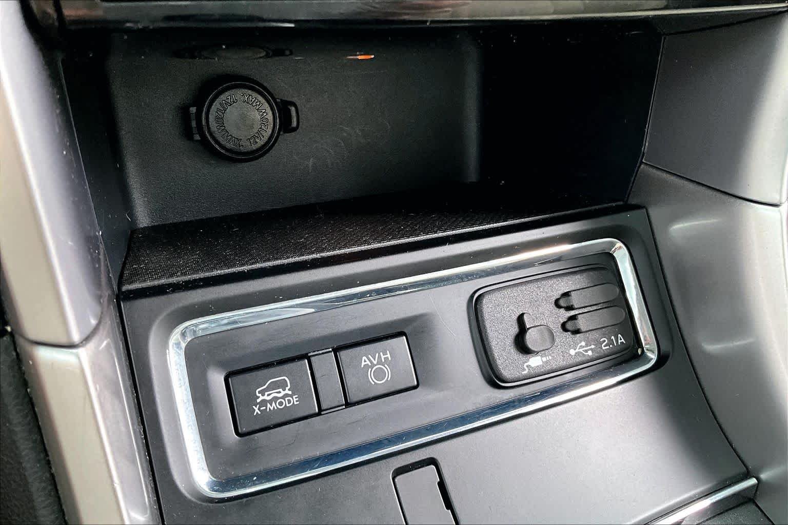 Used 2019 Crystal Black Silica Subaru Premium image 34