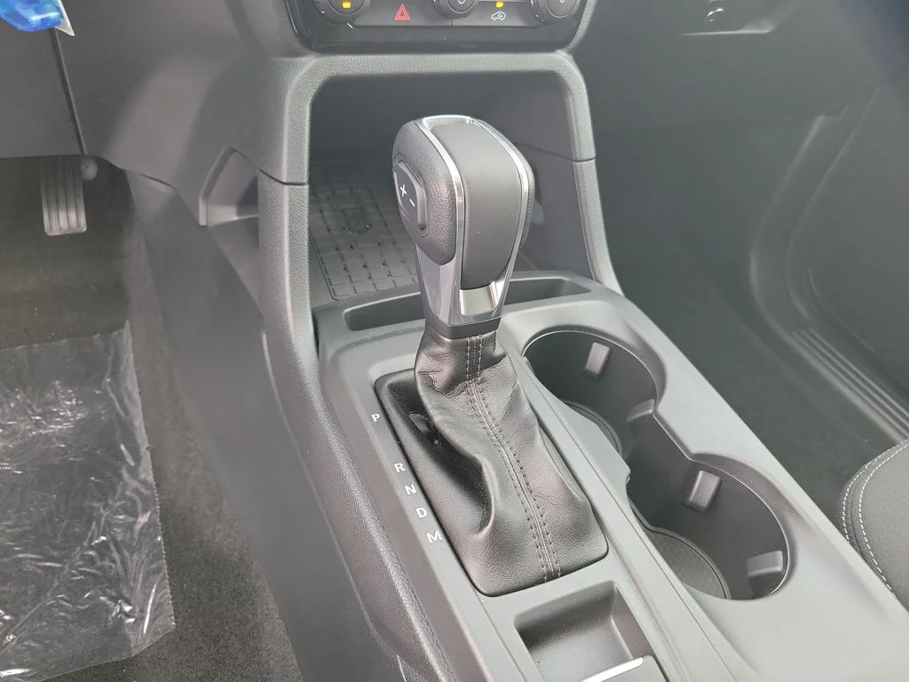 New 2026 Desert Sand Ford XLT image 32