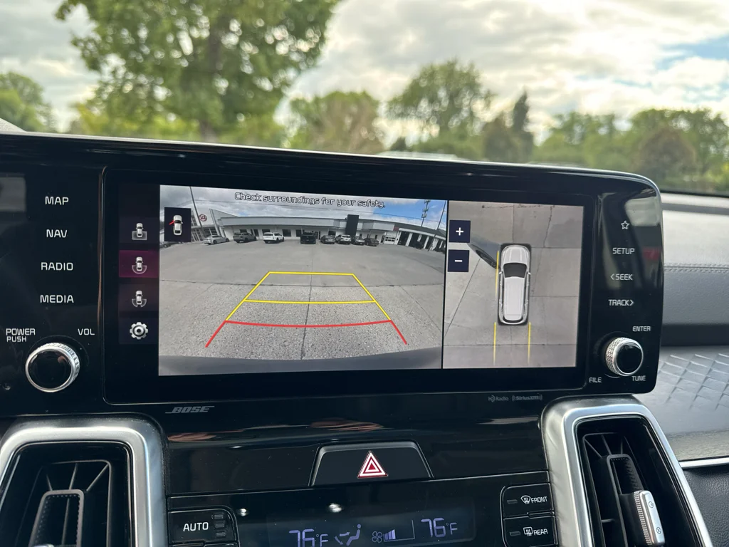 Used 2021 Everlasting Silver Kia SX Prestige image 18