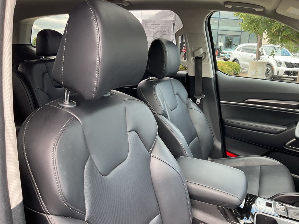 Certified Used 2024 Ebony Black Kia S image 13