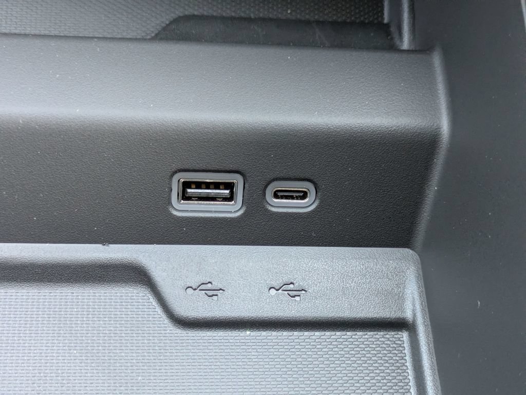2026 Chevrolet Suburban LS - Photo 25