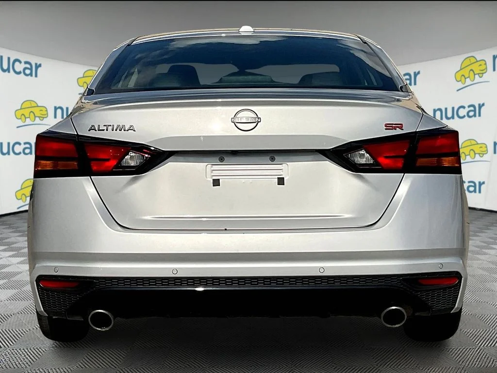 Certified Used 2023 Silver Nissan 2.5 SR image 5