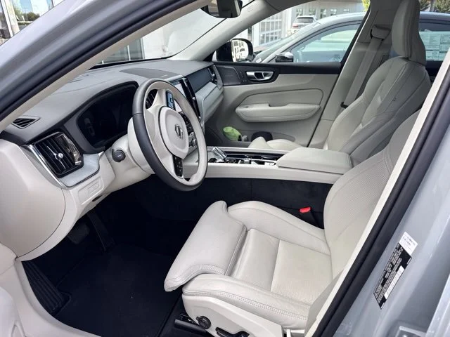 Used 2025 Gray Volvo T8 Ultra image 8