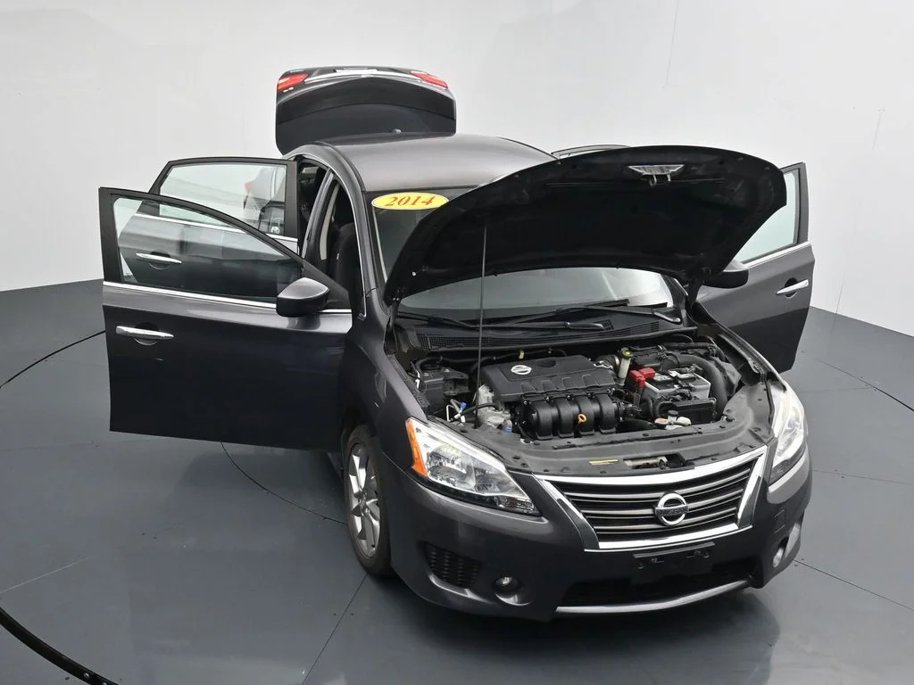 Used 2014 Gray Nissan SR image 35