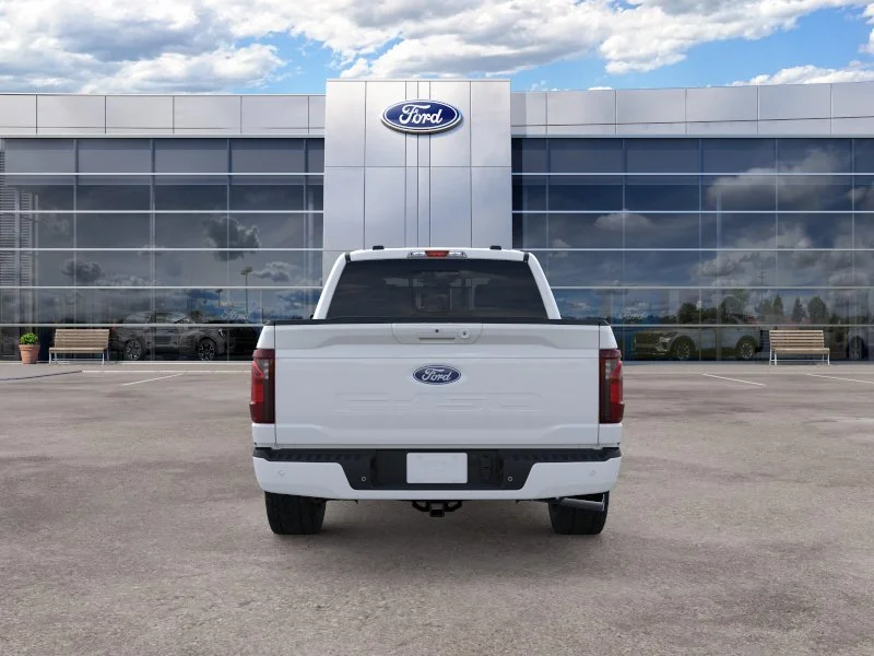 New 2026 Oxford White Ford XLT image 5