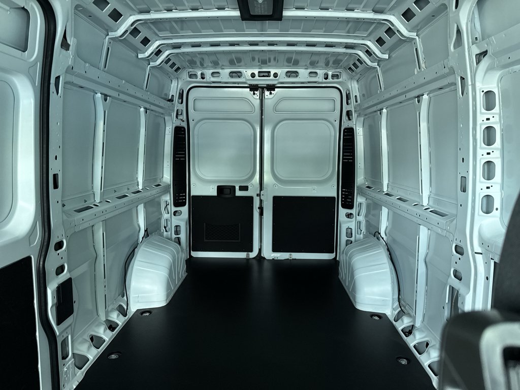New 2026 Bright White Clear-Coat Exterior Paint RAM Tradesman image 9
