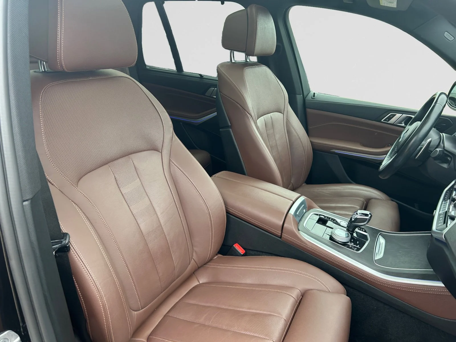 Used 2022 Black BMW xDrive40i image 12