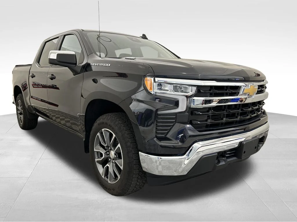 Used 2024 Gray Chevrolet LT image 9