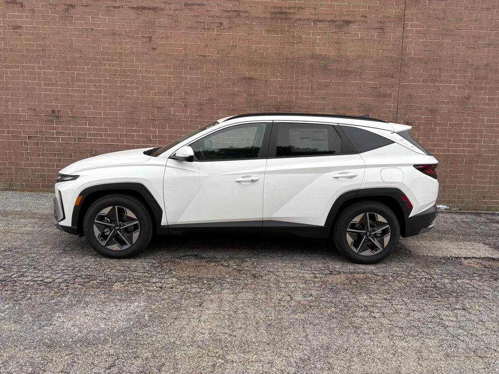 New 2026 Serenity White Pearl Hyundai SEL FWD image 2