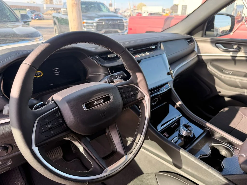 New 2026 White Jeep Altitude image 16