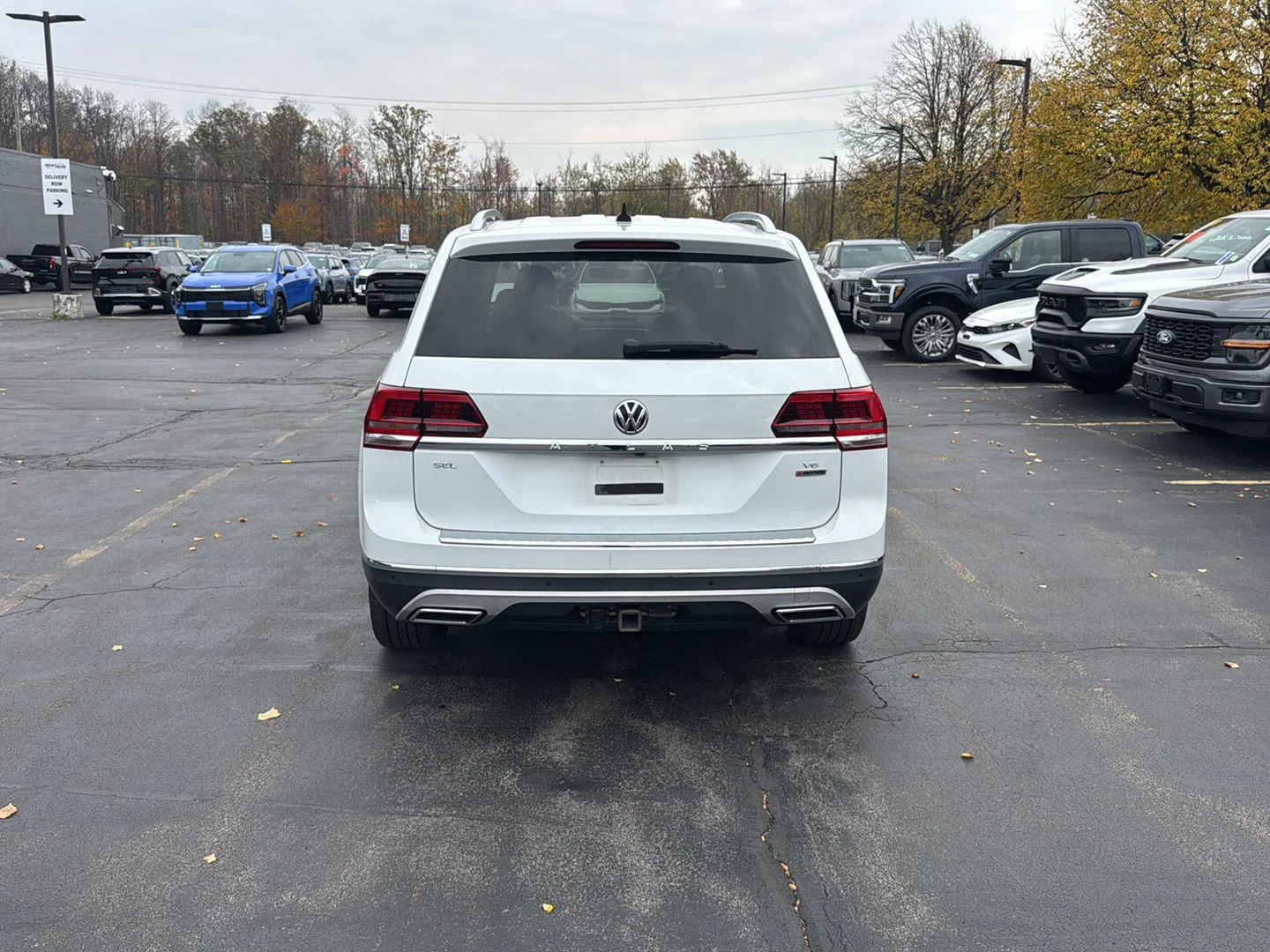 Used 2019 Wh Volkswagen  image 8