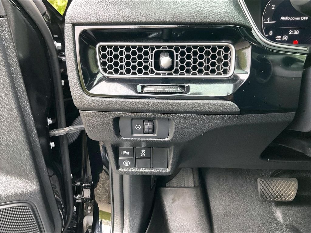 Used 2023 Black Honda Touring image 27