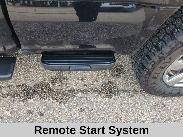Used 2020 Black Ford XLT image 7