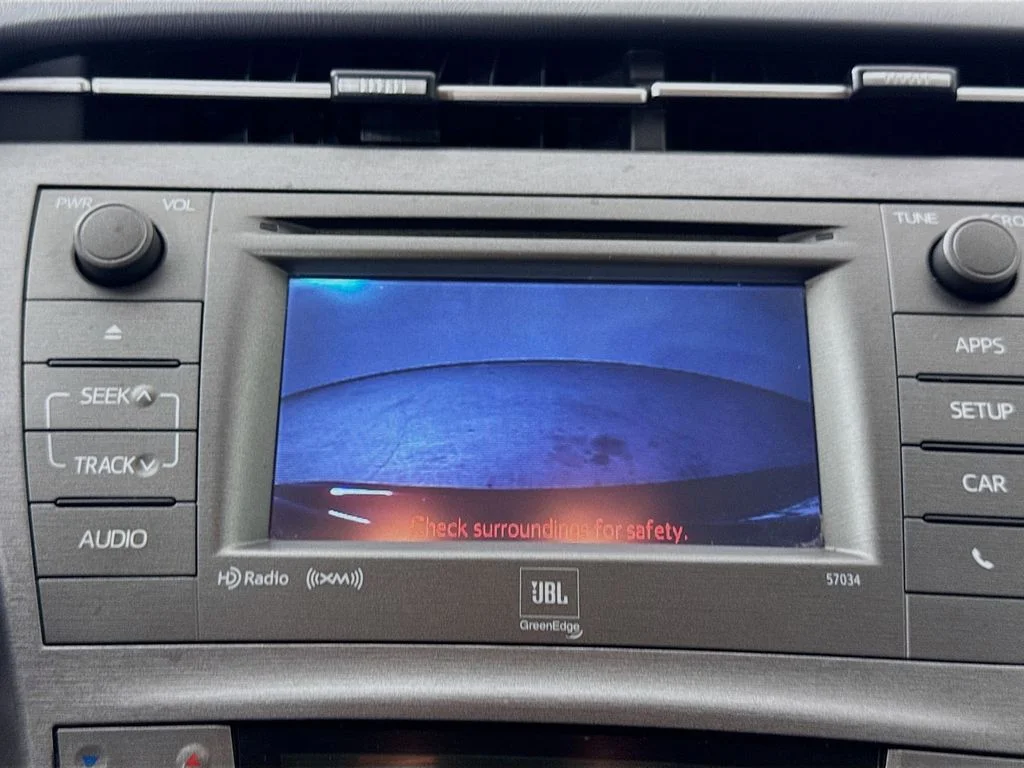 Used 2014 Red Toyota Five image 16