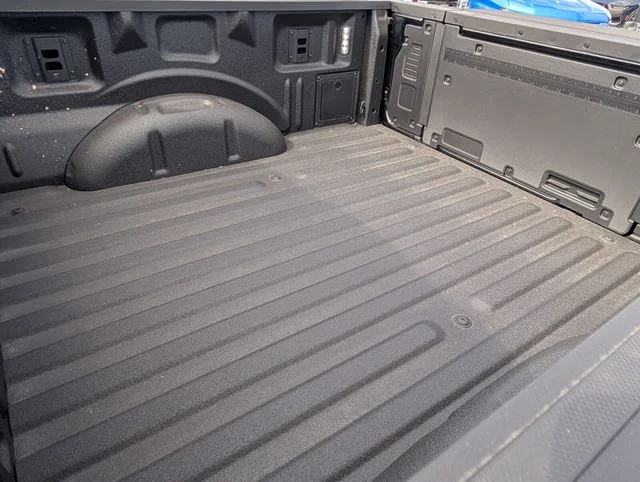 2025 Ford F-150 Lariat - Photo 11