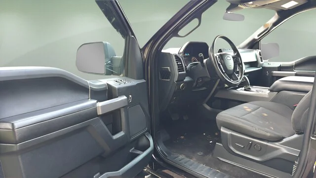 Used 2019  Ford  image 11