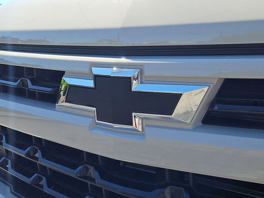 New 2026 White Sands Chevrolet RST image 25