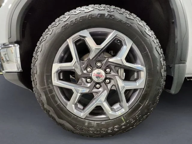 2026 GMC Sierra 1500 SLT - Photo 14