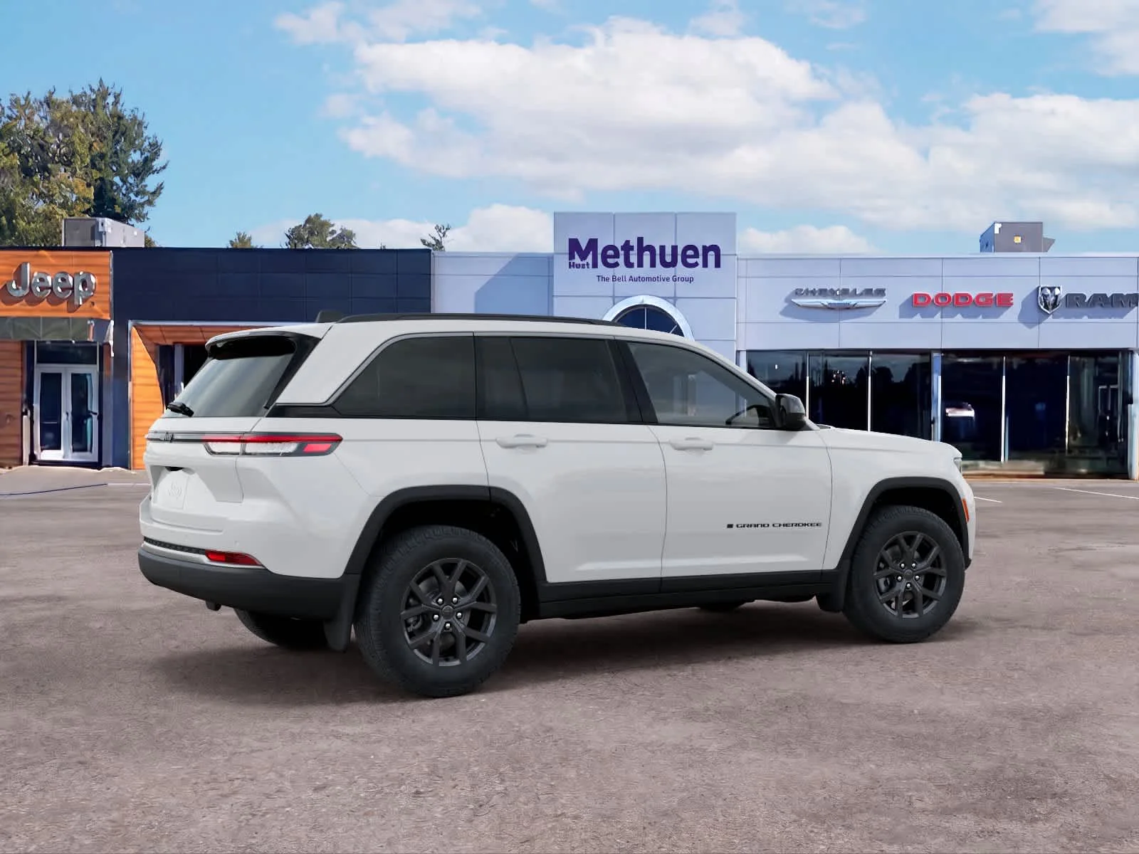 New 2027 Bright White Clearcoat Jeep Laredo Altitude image 4