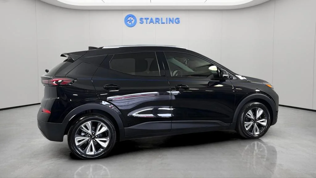 Used 2023 Mosaic Black Metallic Chevrolet LT image 10