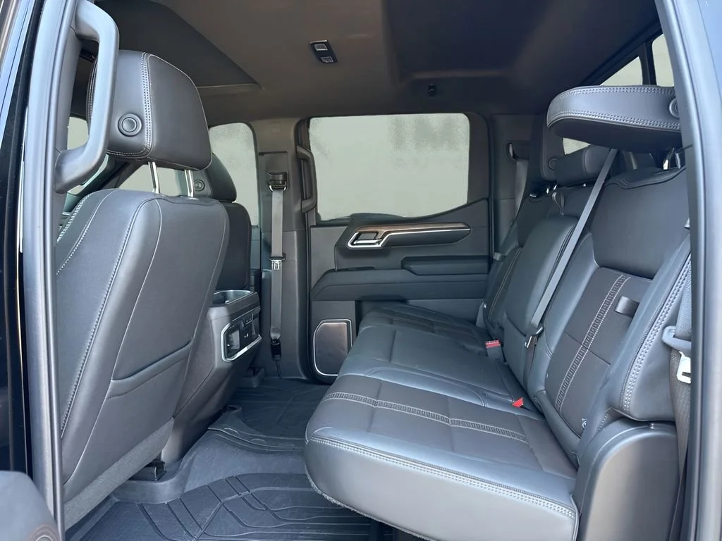 Used 2023 Black Chevrolet High Country image 13