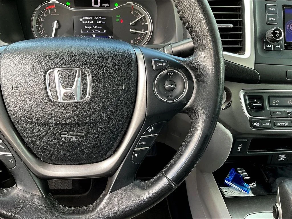 Certified Used 2019 Obsidian Blue Pearl Honda RTL image 13