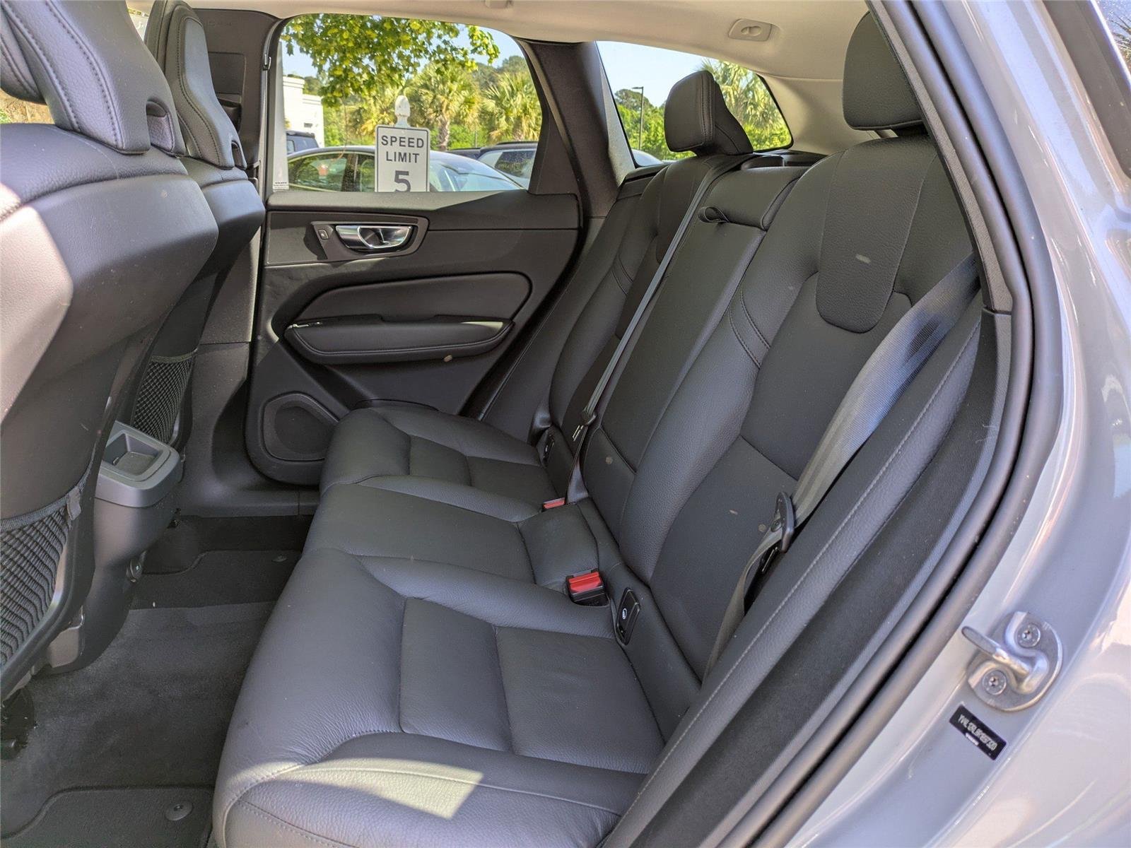 Used 2024 Vapour Grey Metallic Volvo Plus Dark Theme image 17
