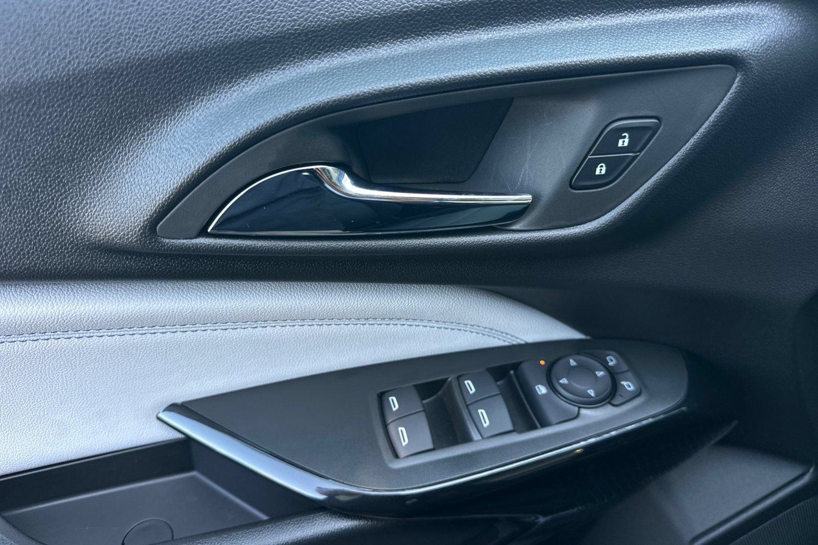 2026 Chevrolet Trax LT - Photo 11