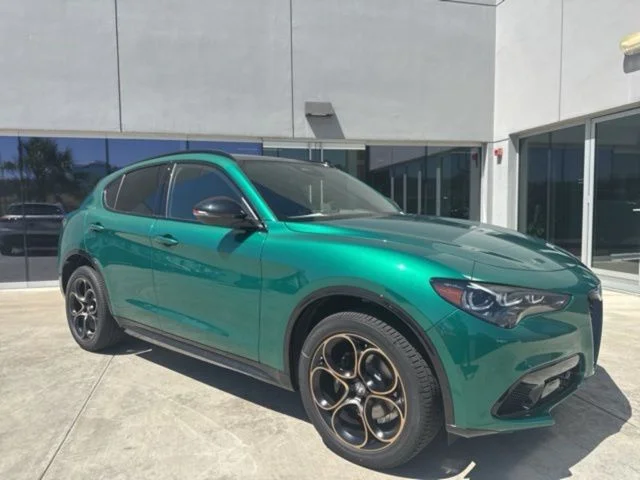 2025 Alfa Romeo Stelvio Intensa AWD's photo