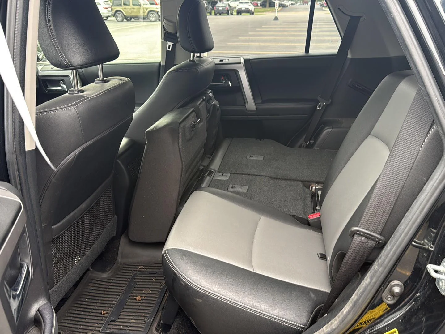 Used 2022 Midnight Black Metallic Toyota SR5 Premium image 17