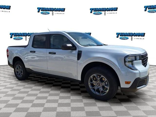 New 2026 Space White Metallic Ford XLT image 29
