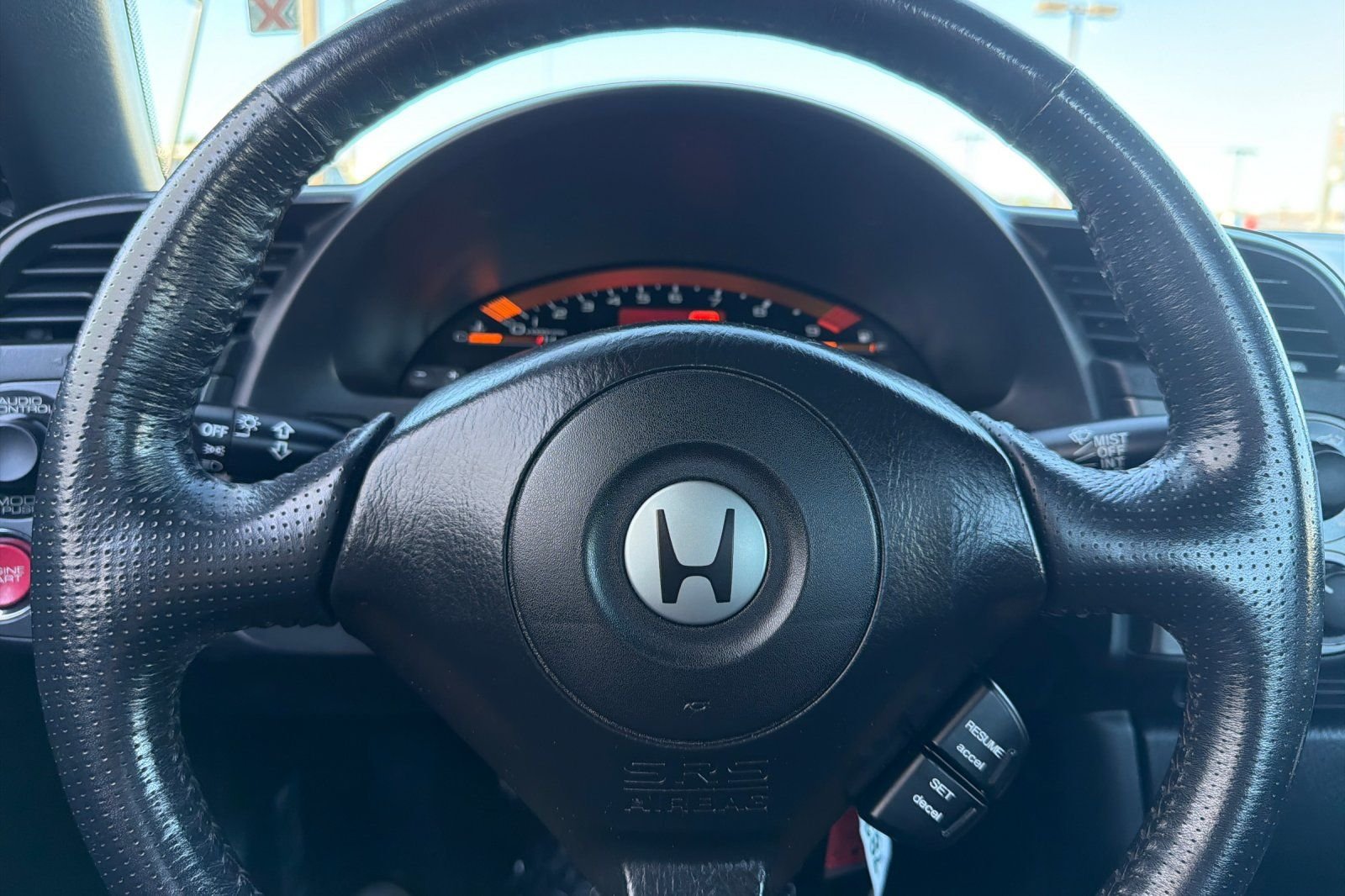 Used 2001  Honda Base image 26