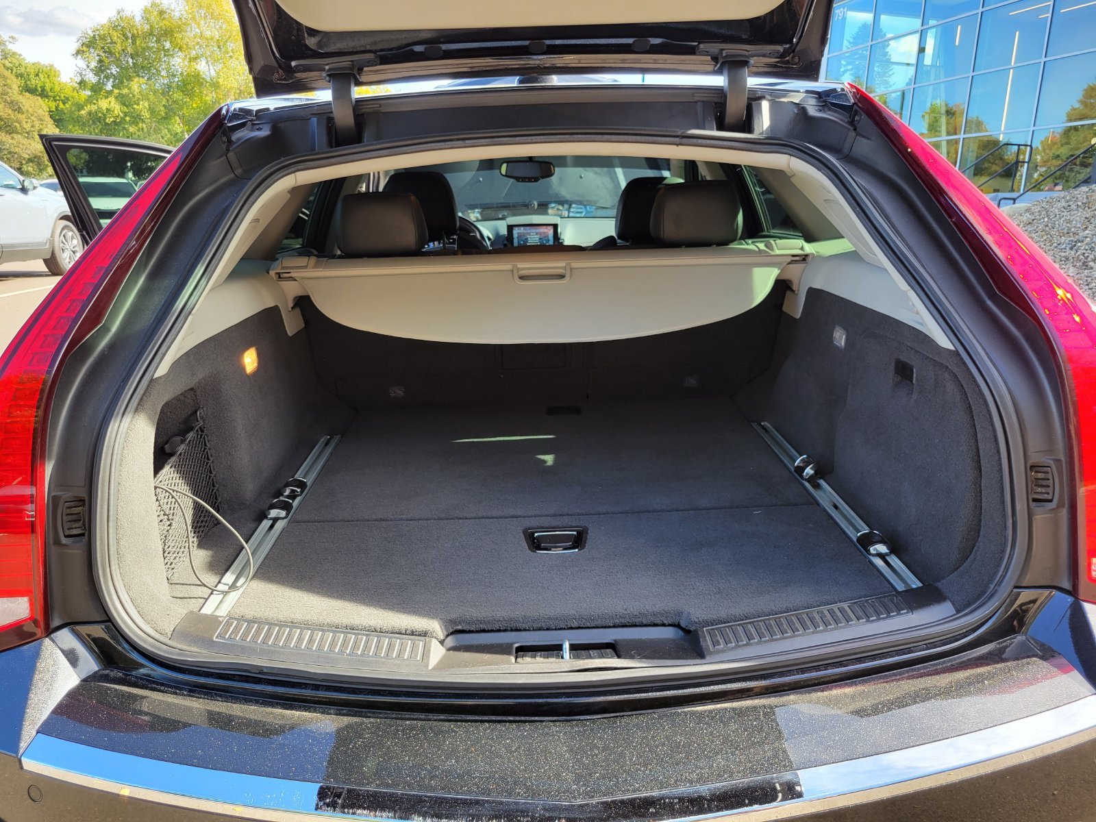 Used 2011 Black Cadillac Base image 37