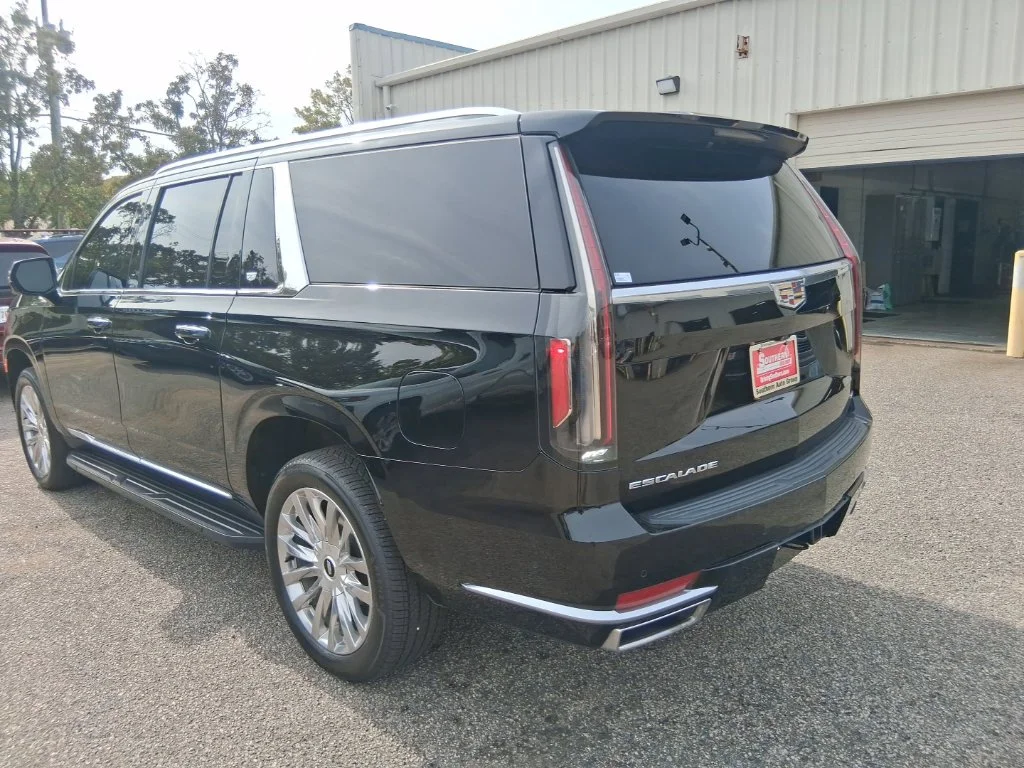 Used 2023 Black Cadillac Premium image 7