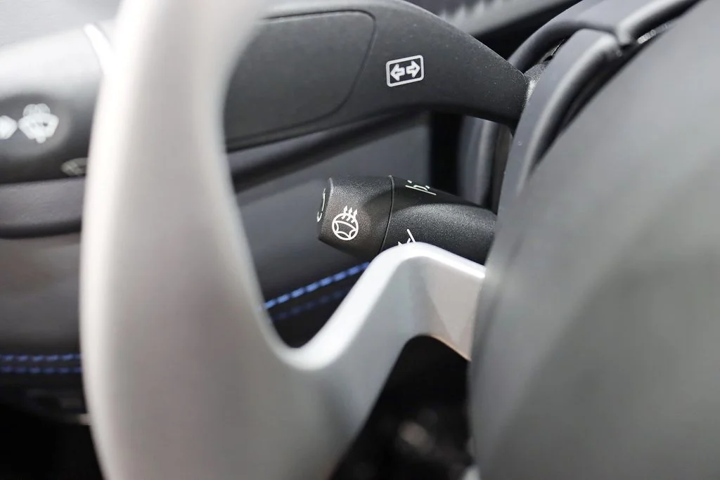 Used 2023 White Aston Martin 707 image 19